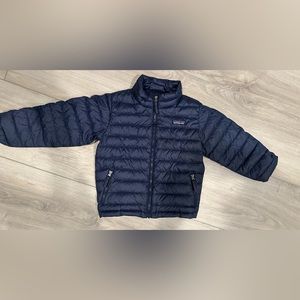 Patagonia down sweater jacket kids boy navy blue size 4T- gently used